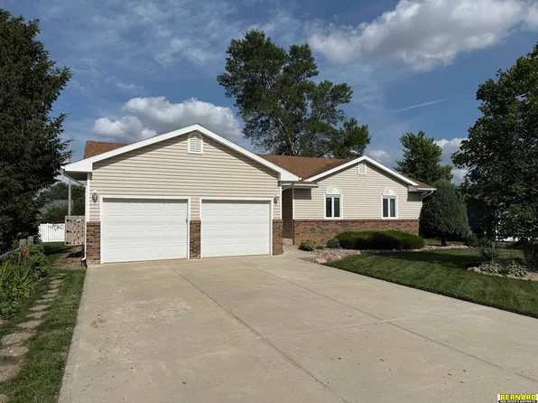 304 Broadway St, Manley, NE 68403