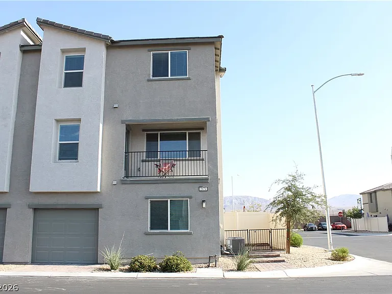 2674 Matador Red Ave — Photo 2