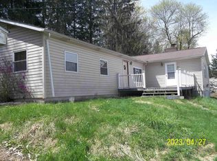 32 Browns Chapel Rd, Morgantown, WV 26508