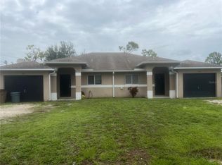 865/867 Bedford Dr, Lehigh Acres, FL 33974