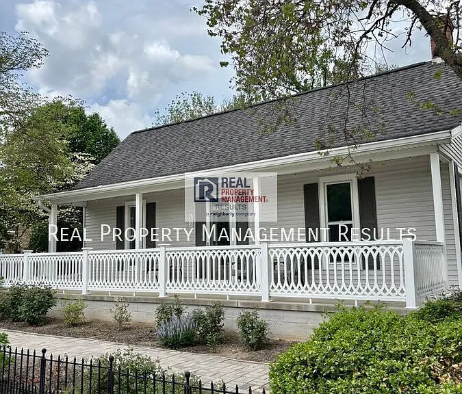 402 W Jennings St — Photo 2