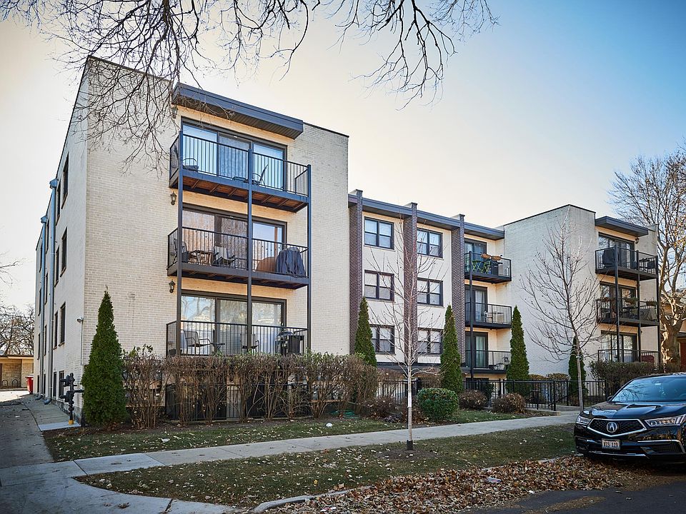 1st image of 1711 W Jarvis Ave APT 304