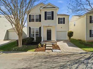 7712 Grapetree Ct, Charlotte, NC