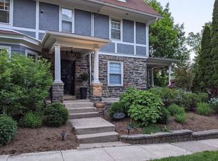 800 Grove Pl, Havertown, PA 19083