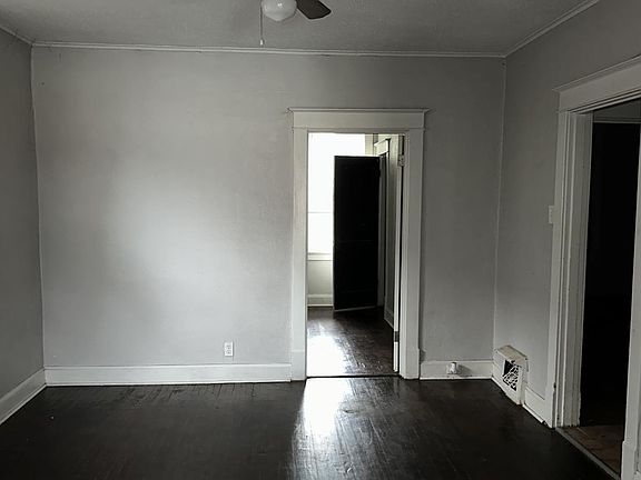 3rd image of 1026 Hornsby Ave