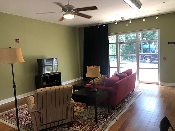 5th image of 415 All Saints St #118