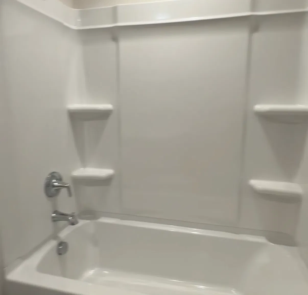 3 bed, 2.5 bath, 1450 sqft, $2,100 — Photo 1