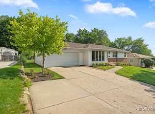 1437 10th St NW, Grand Rapids, MI