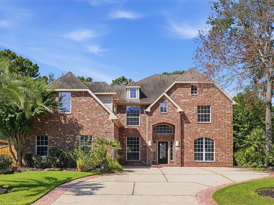 1st image of 14911 Oxford Way