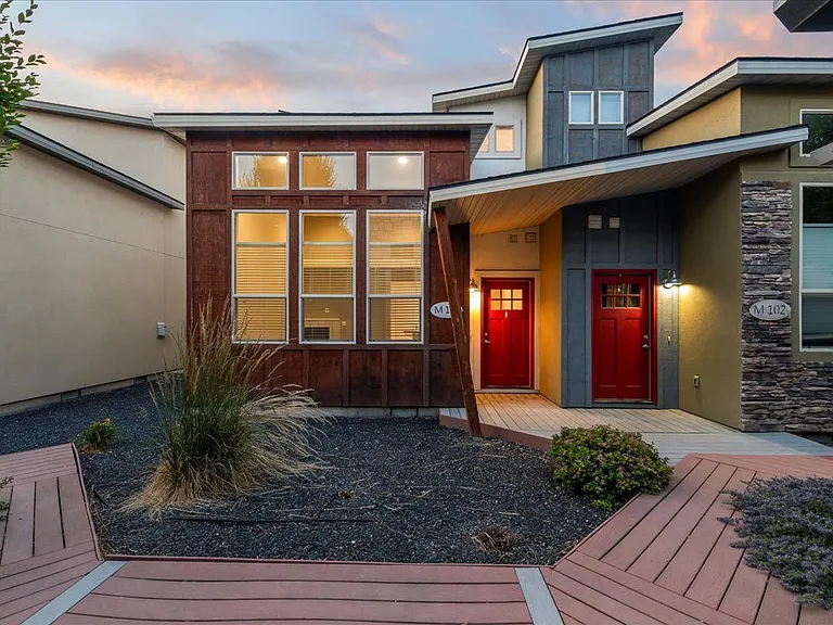 Verraso Village Townhomes — Photo 14