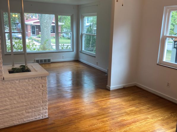 212 Academy Ave FLOOR 1