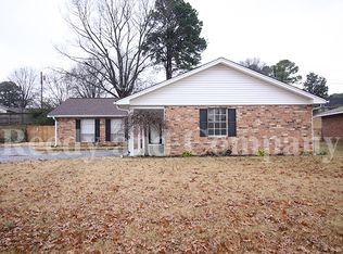 998 Boulder Cv, Southaven, MS 38671