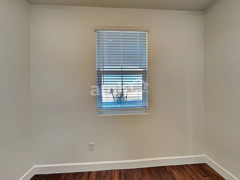 897 Heritage Blvd — Photo 9