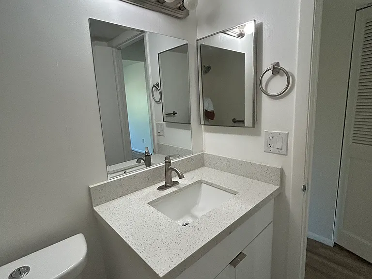 1540 Glen Oaks Dr E #B-222 — Photo 9