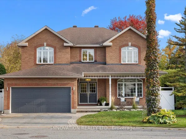 12 Gros Morne Ct, Ottawa, ON K2M 2W7
