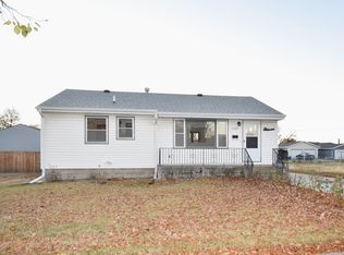 2004 13th Ave, Kearney, NE 68845