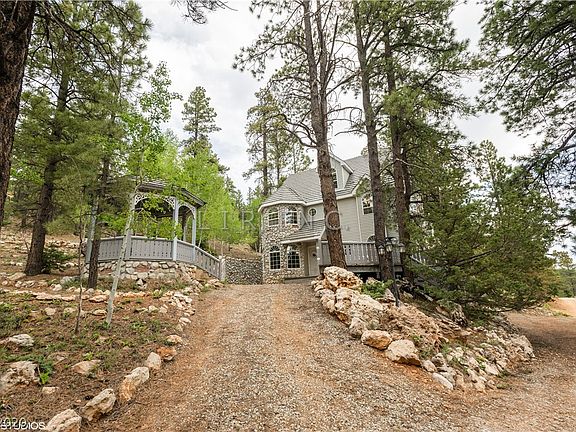 4th image of 1675 E Strawberry Creek Cir