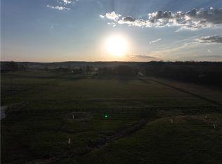 18607 W Highway 12 #10, Gentry, AR 72734