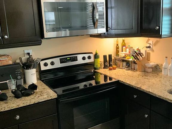 3rd image of 4060 Springs Ln