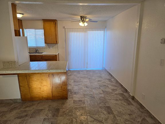 5th image of 708 Givens Rd #6