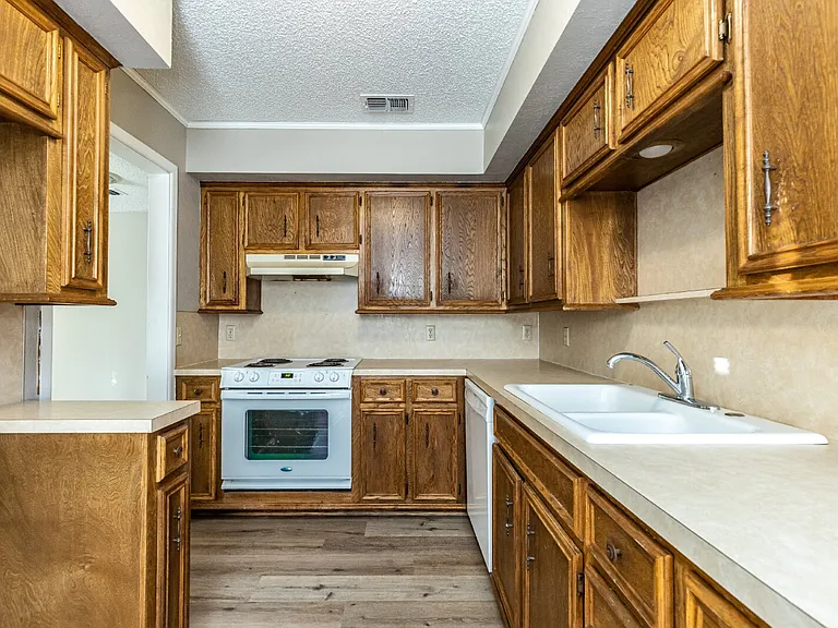 7406 Waco Ave #D — Photo 9