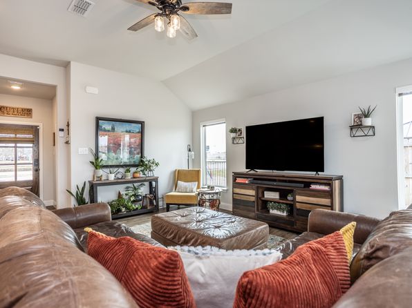 104 Bailey Ranch Dr #1