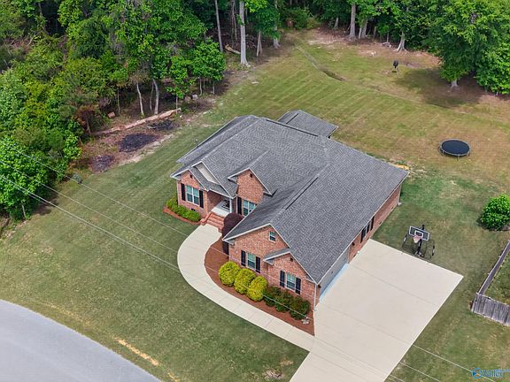 3rd image of 55 Cottonwood Cir