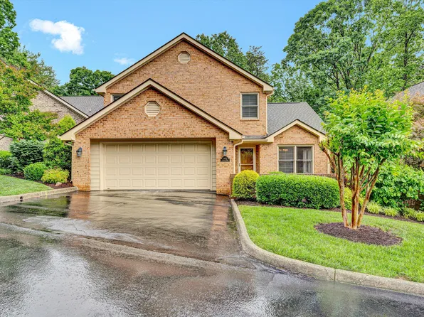 5612 Village Way, Roanoke, VA 24018