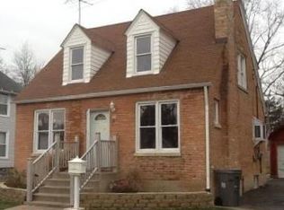 58 Mallery Ave, Elgin, IL 60123