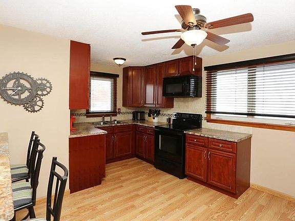 2nd image of 637 66th St
