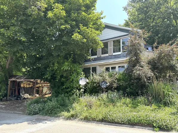 521 N 3rd St, Niles, MI 49120