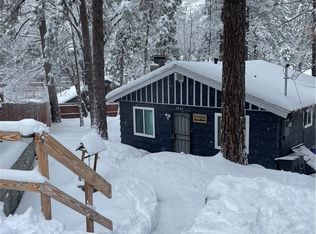 2448 Ridge Dr, Running Springs, CA 92382