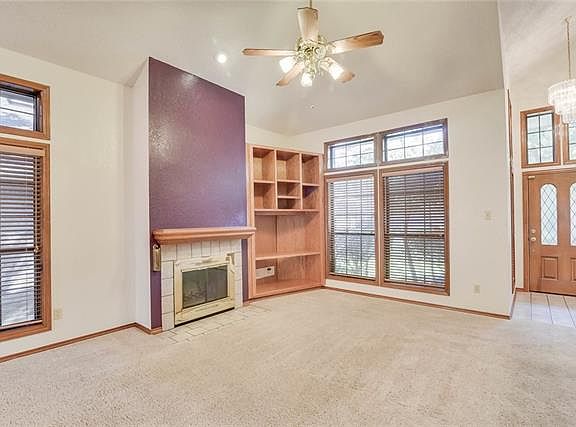 3rd image of 6018 Paradise Dr