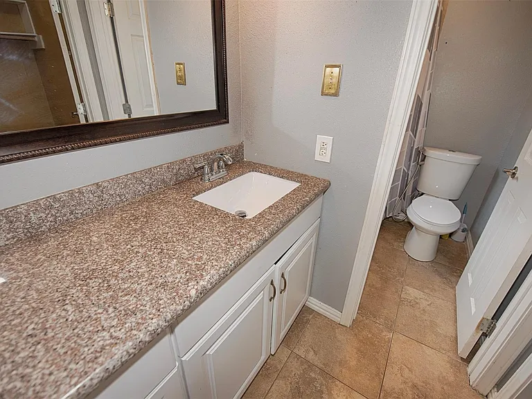 2914 Tarpon Dr — Photo 24