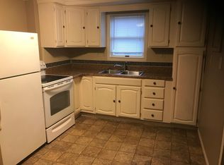 1304 Bayliss St, Midland, MI 48640