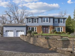 15 Tulip Ln, Randolph, NJ 07869