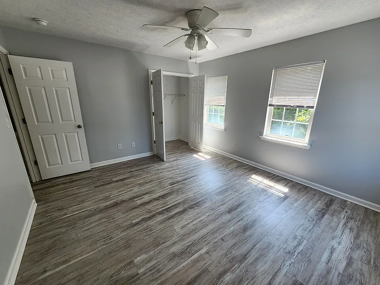 429 Womble St — Photo 12