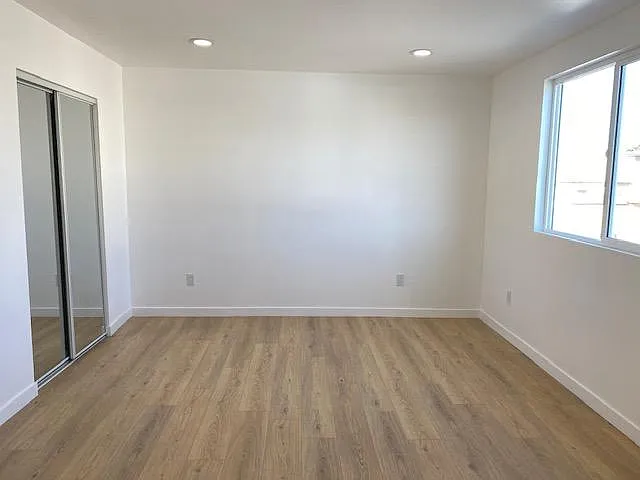 2439 Malabar St — Photo 9