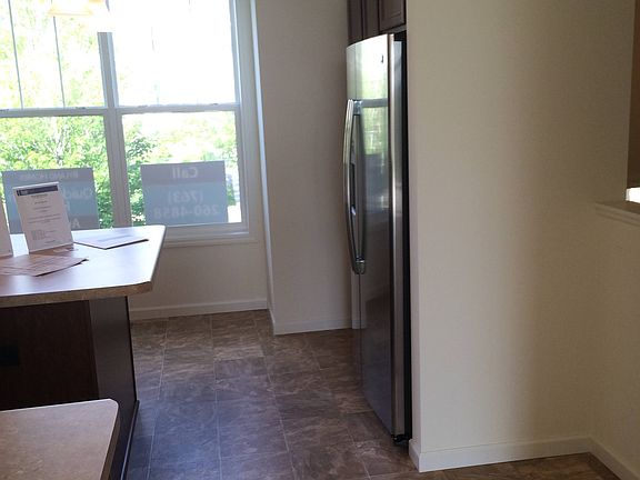 4th image of 9656 Unity Ln N