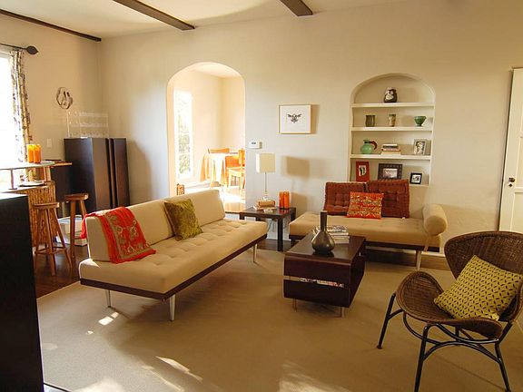 3rd image of 1530 Wellesley Ave