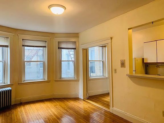 2nd image of 117 Park Dr APT 8E