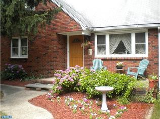 61 Stecher Ave, Delran, NJ 08075