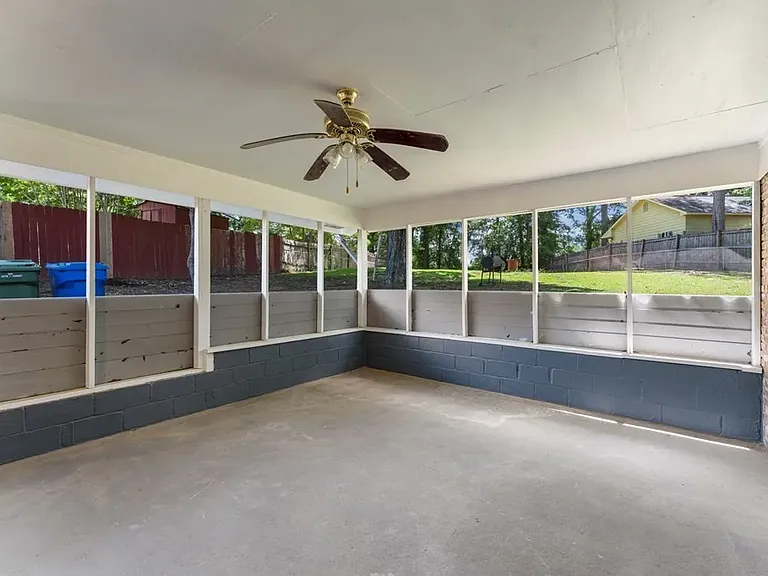 2525 Corineth Dr — Photo 12