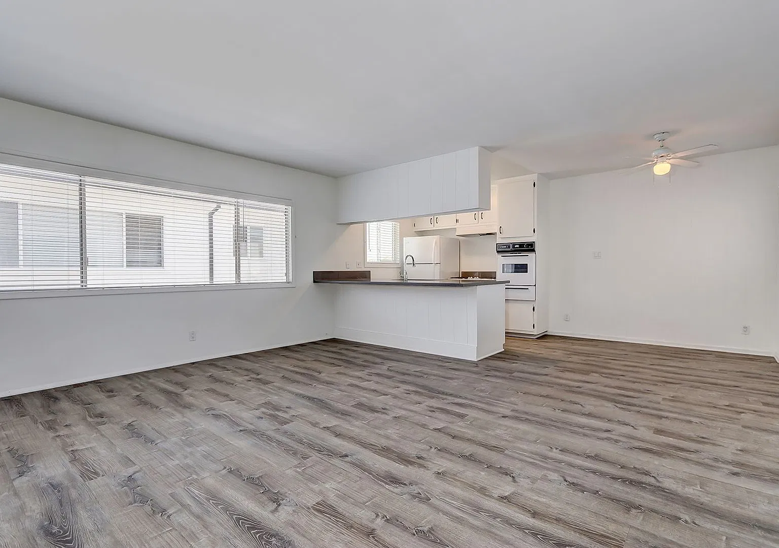 1256 Manhattan Beach Blvd — Photo 4