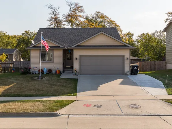 601 S 13th St, Adel, IA 50003