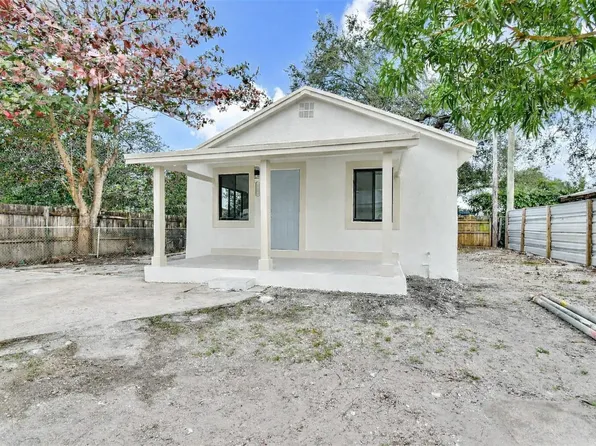 2919 NW 92nd St #R, Miami, FL 33147