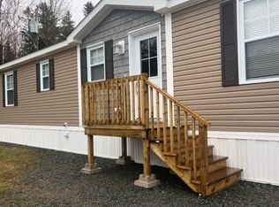 28 1st St, Cape Breton, NS B1L1C9