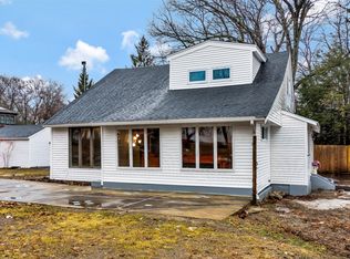 6 Grant Rd, North Reading, MA 01864