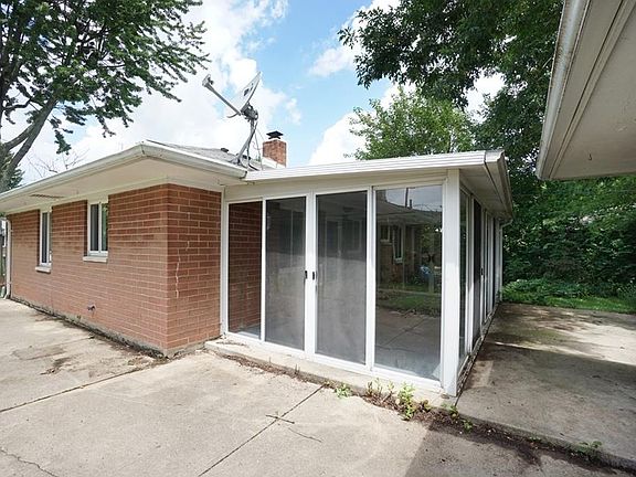 5th image of 3874 Kingswood Dr