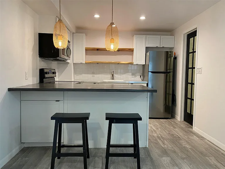 5802 Circulo Dr #4D — Photo 1